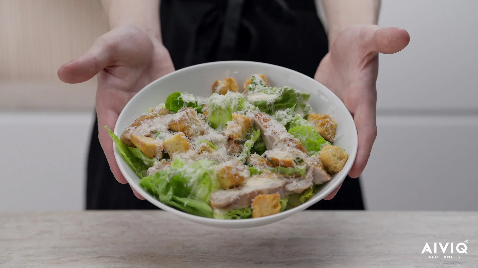 Klassisk Cæsar sallad: (Premio dual Airfryer)