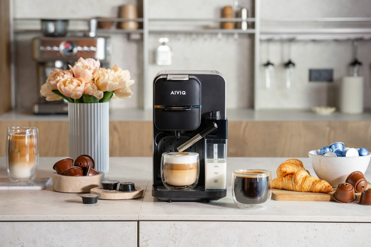 MultiBrew Pro med en latte på en köksbänk
